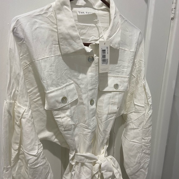 THE FATED WHITE DRESS - Picture 5 of 6